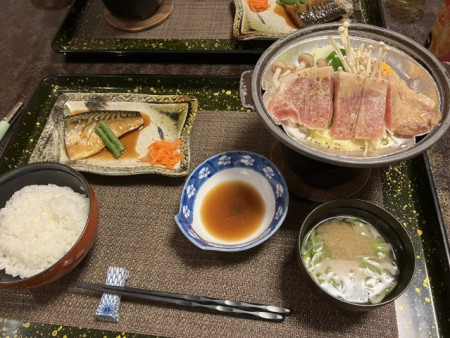 2日目夜 やっぱり肉と魚!この日もうまい