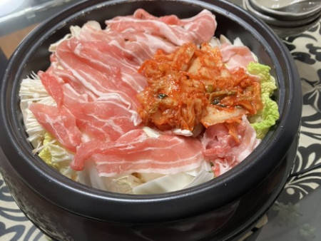1日目夕飯は豚キムチ鍋!