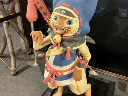 信楽焼のアイルー、でかい