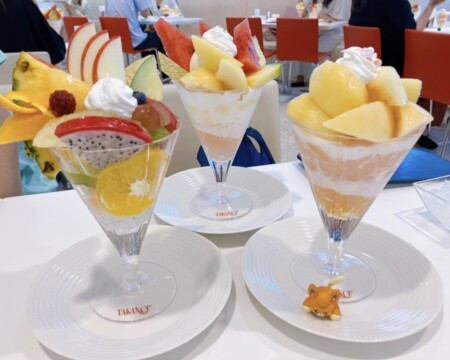 フルーツパフェ、タカノセレクションパフェ、桃のパフェ